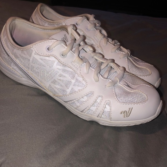 lastpass 3.0 cheer shoes